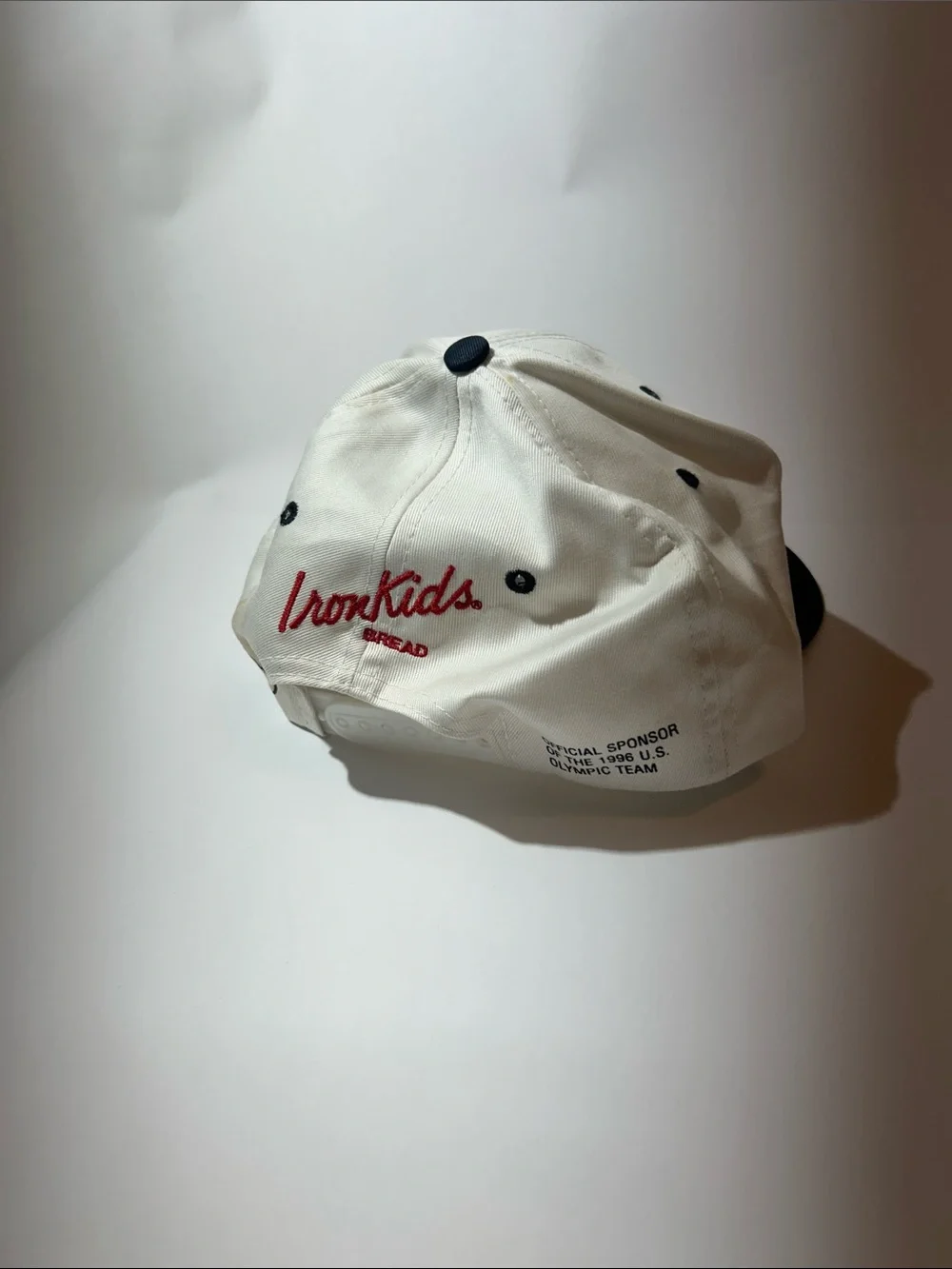 Vintage Atlanta Braves 1995 World Champions Ball Cap - White & Navy (Stains)